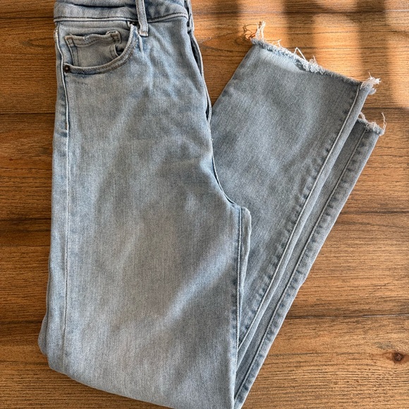 Carly Jean Los Angeles Denim - Carly Jean Los Angeles Chrissy Jeans light wash